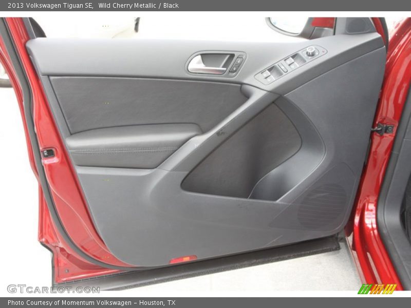 Door Panel of 2013 Tiguan SE