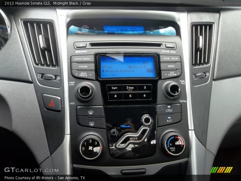 Midnight Black / Gray 2013 Hyundai Sonata GLS