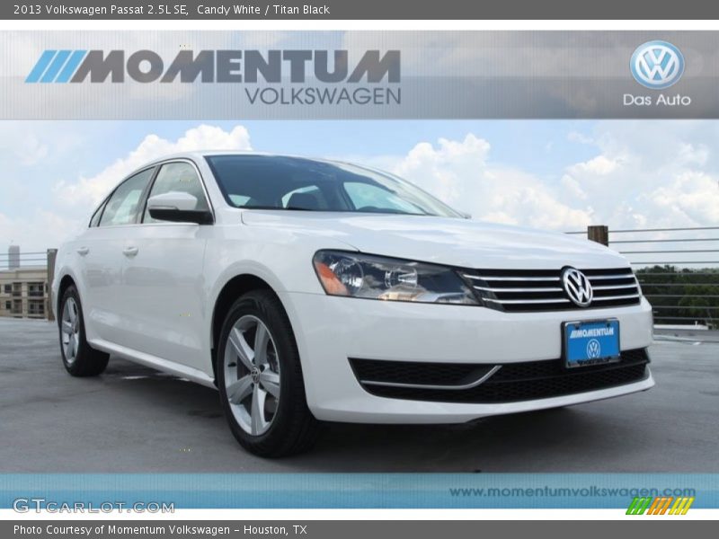 Candy White / Titan Black 2013 Volkswagen Passat 2.5L SE