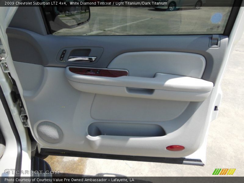 White Diamond Tintcoat / Light Titanium/Dark Titanium 2009 Chevrolet Suburban LTZ 4x4