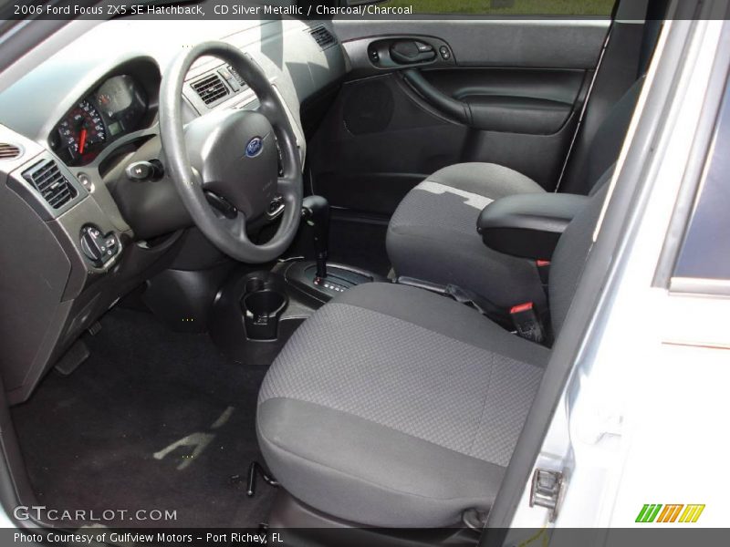 CD Silver Metallic / Charcoal/Charcoal 2006 Ford Focus ZX5 SE Hatchback