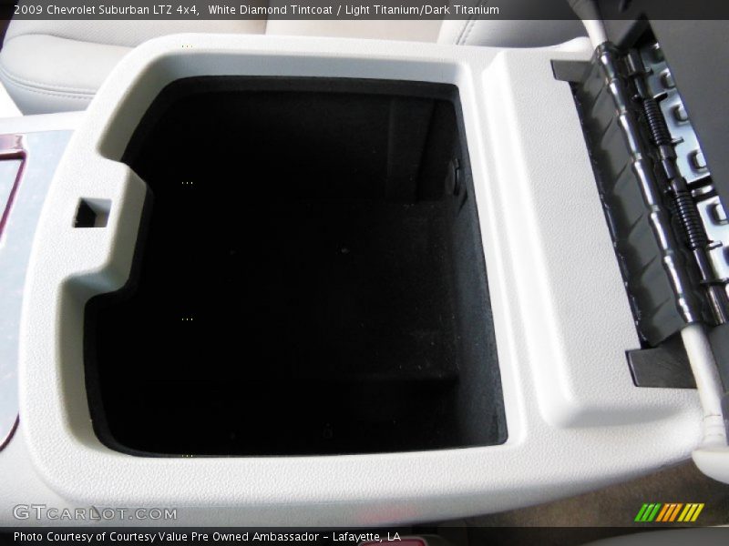 White Diamond Tintcoat / Light Titanium/Dark Titanium 2009 Chevrolet Suburban LTZ 4x4