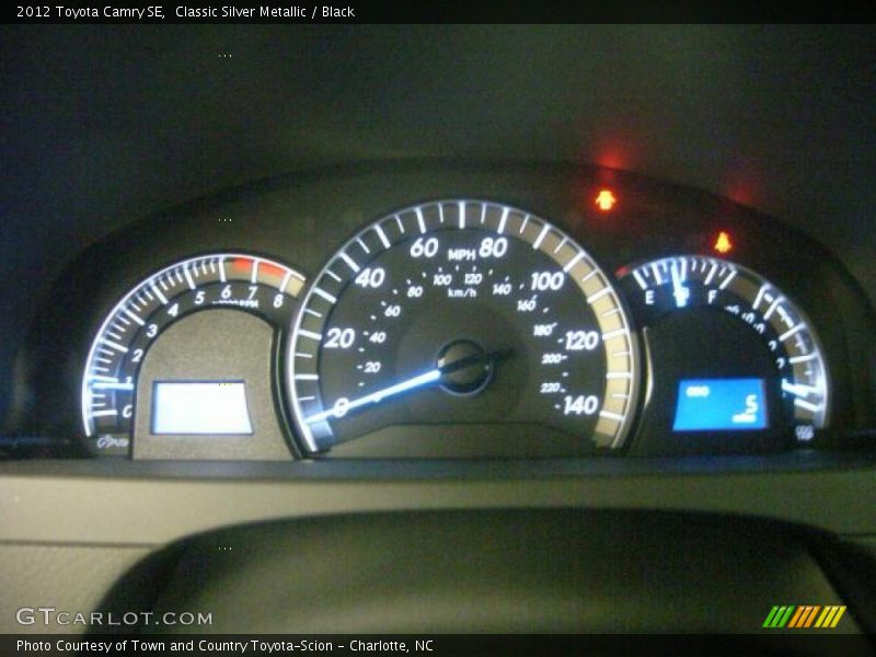 Classic Silver Metallic / Black 2012 Toyota Camry SE
