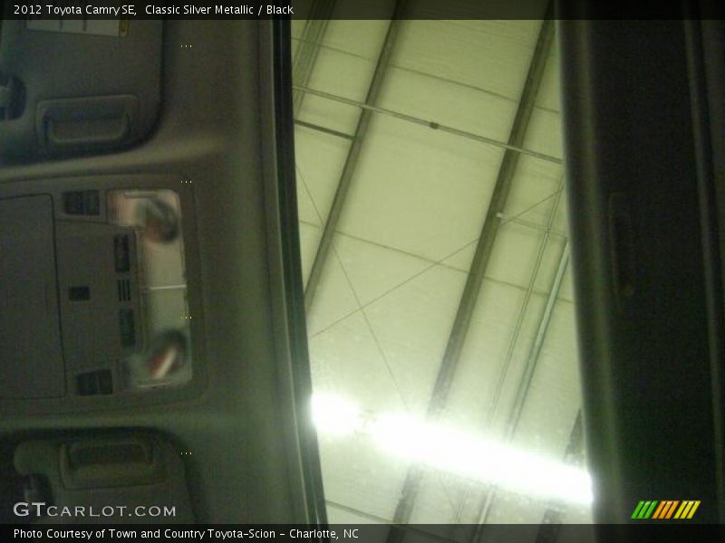 Classic Silver Metallic / Black 2012 Toyota Camry SE