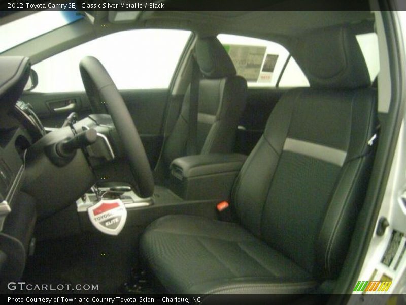 Classic Silver Metallic / Black 2012 Toyota Camry SE
