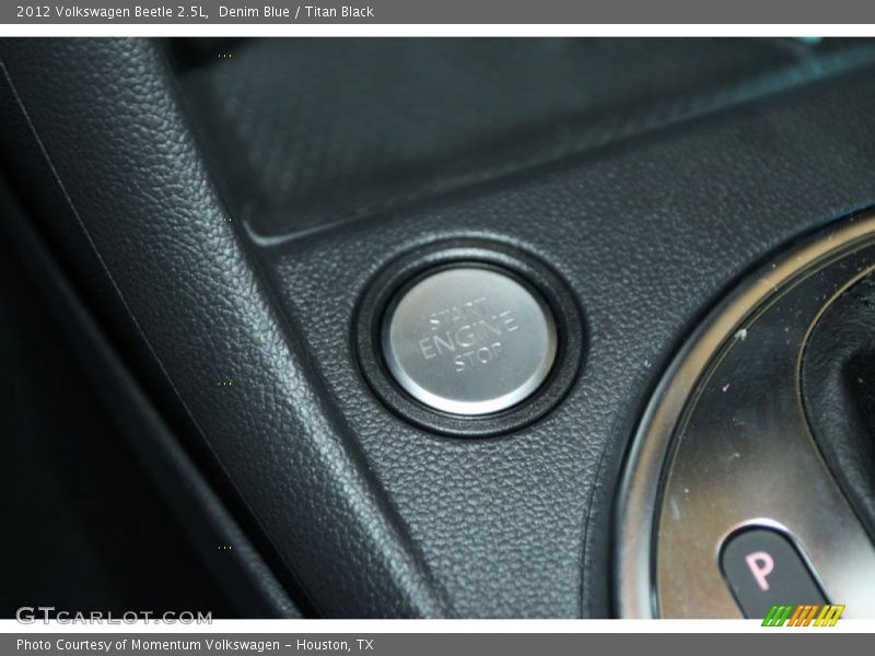 Denim Blue / Titan Black 2012 Volkswagen Beetle 2.5L