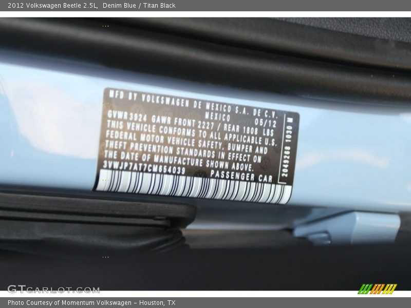 Denim Blue / Titan Black 2012 Volkswagen Beetle 2.5L