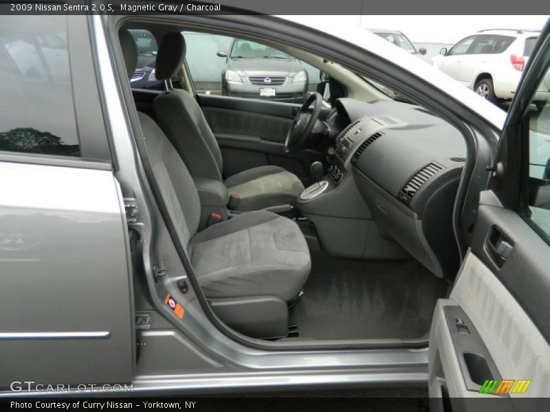 Magnetic Gray / Charcoal 2009 Nissan Sentra 2.0 S