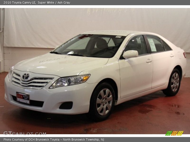 Super White / Ash Gray 2010 Toyota Camry LE