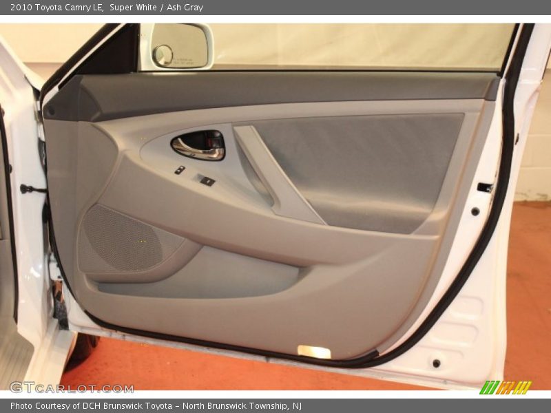 Super White / Ash Gray 2010 Toyota Camry LE