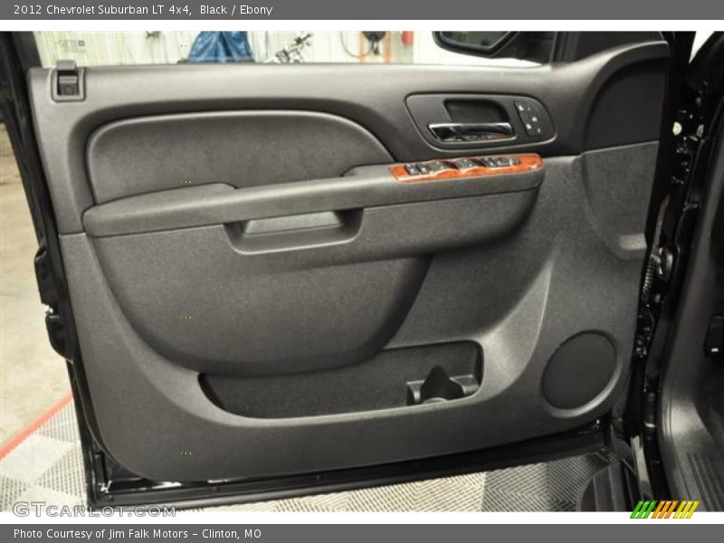 Black / Ebony 2012 Chevrolet Suburban LT 4x4