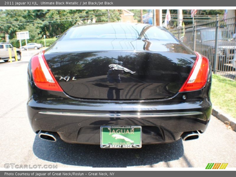 Ultimate Black Metallic / Jet Black/Jet Black 2011 Jaguar XJ XJL