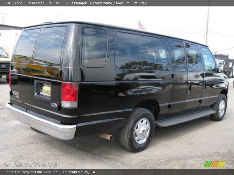 Oxford White / Medium Flint Grey 2006 Ford E Series Van E350 XLT 15 Passenger