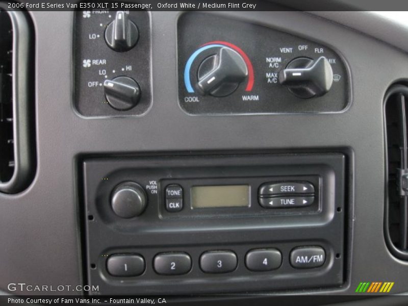 Oxford White / Medium Flint Grey 2006 Ford E Series Van E350 XLT 15 Passenger