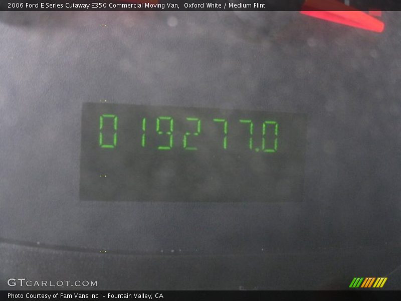 Oxford White / Medium Flint 2006 Ford E Series Cutaway E350 Commercial Moving Van