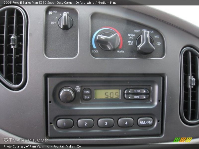 Controls of 2008 E Series Van E250 Super Duty Cargo