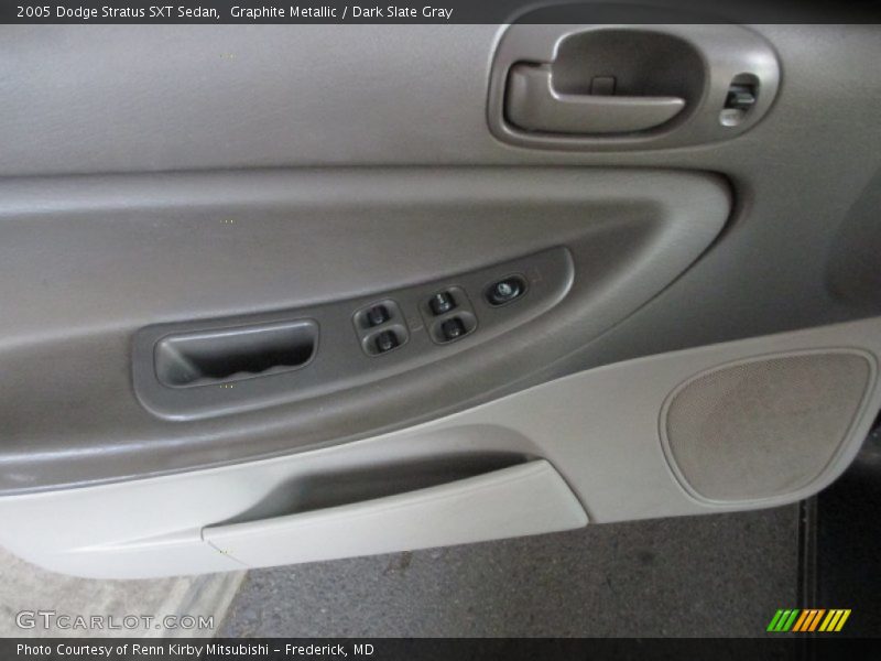Graphite Metallic / Dark Slate Gray 2005 Dodge Stratus SXT Sedan