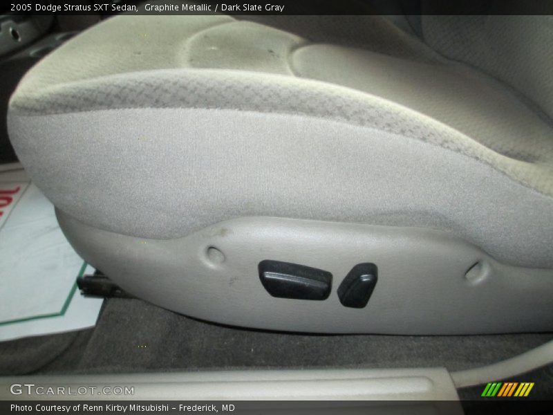 Graphite Metallic / Dark Slate Gray 2005 Dodge Stratus SXT Sedan