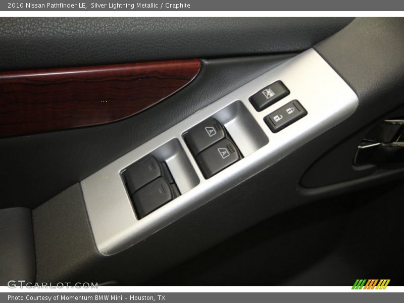 Silver Lightning Metallic / Graphite 2010 Nissan Pathfinder LE