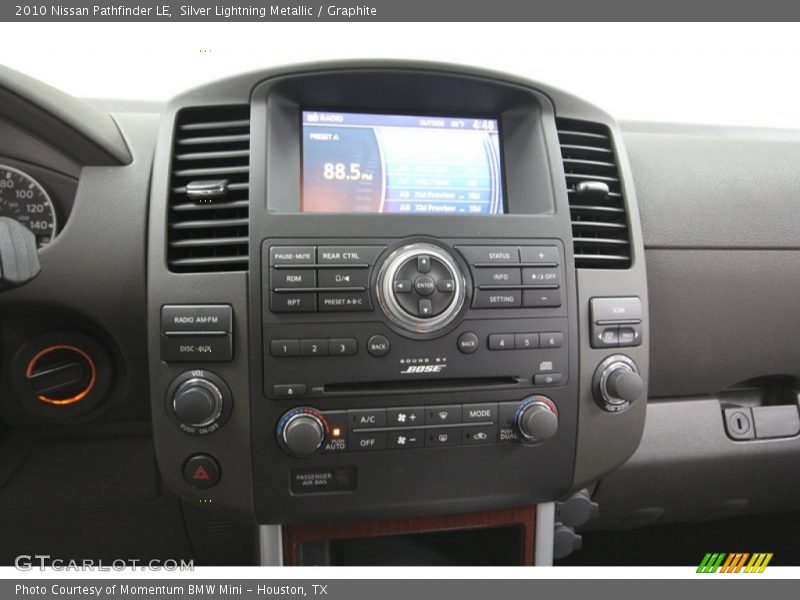Silver Lightning Metallic / Graphite 2010 Nissan Pathfinder LE
