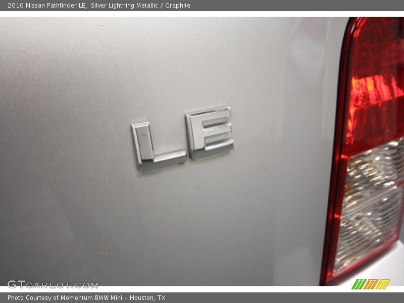 Silver Lightning Metallic / Graphite 2010 Nissan Pathfinder LE