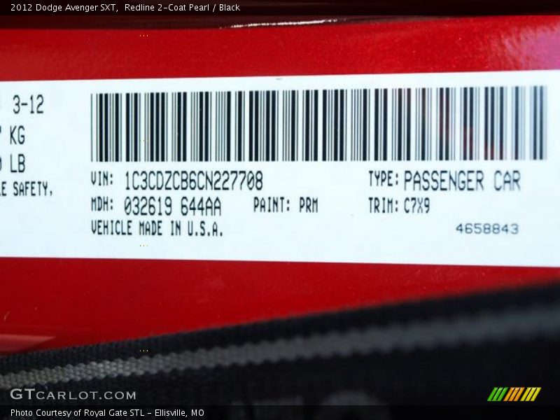 Redline 2-Coat Pearl / Black 2012 Dodge Avenger SXT