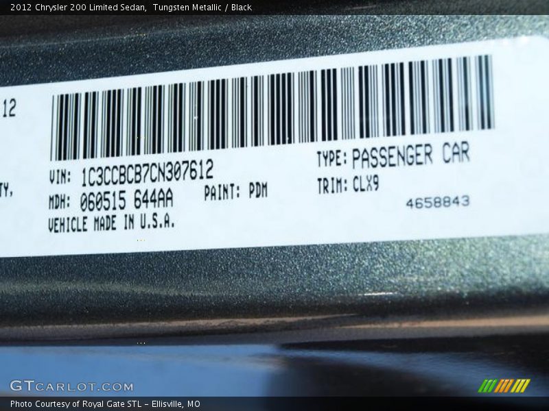 Tungsten Metallic / Black 2012 Chrysler 200 Limited Sedan