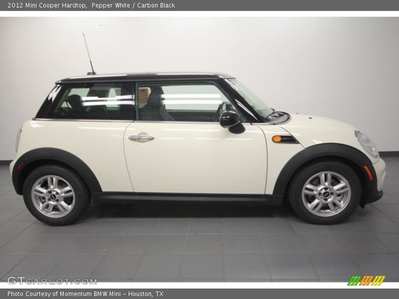 Pepper White / Carbon Black 2012 Mini Cooper Hardtop