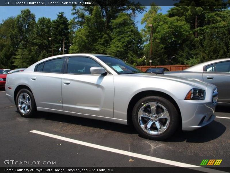 Bright Silver Metallic / Black 2012 Dodge Charger SE