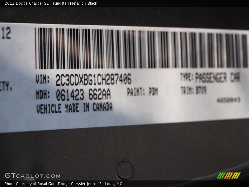 Tungsten Metallic / Black 2012 Dodge Charger SE