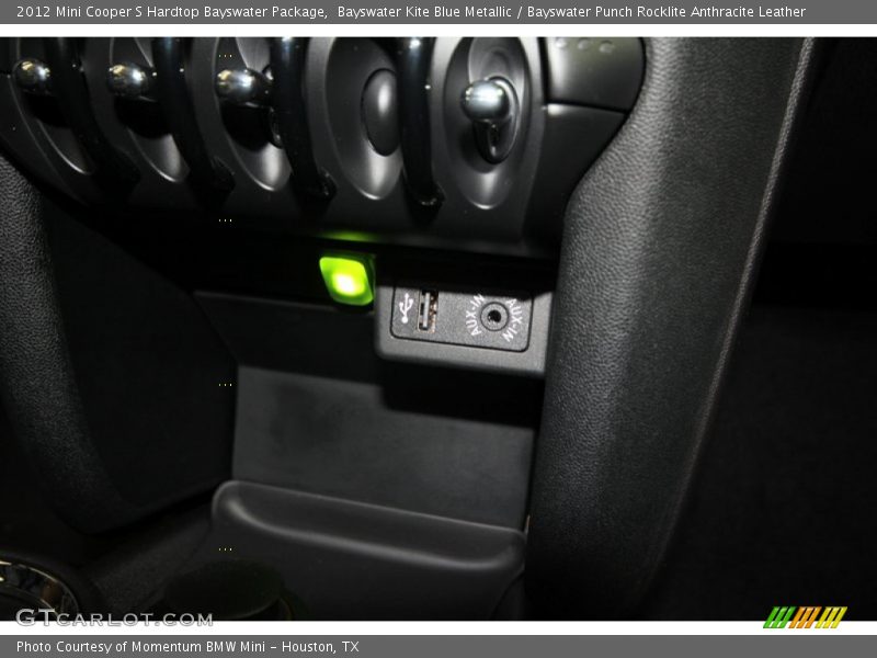 Bayswater Kite Blue Metallic / Bayswater Punch Rocklite Anthracite Leather 2012 Mini Cooper S Hardtop Bayswater Package