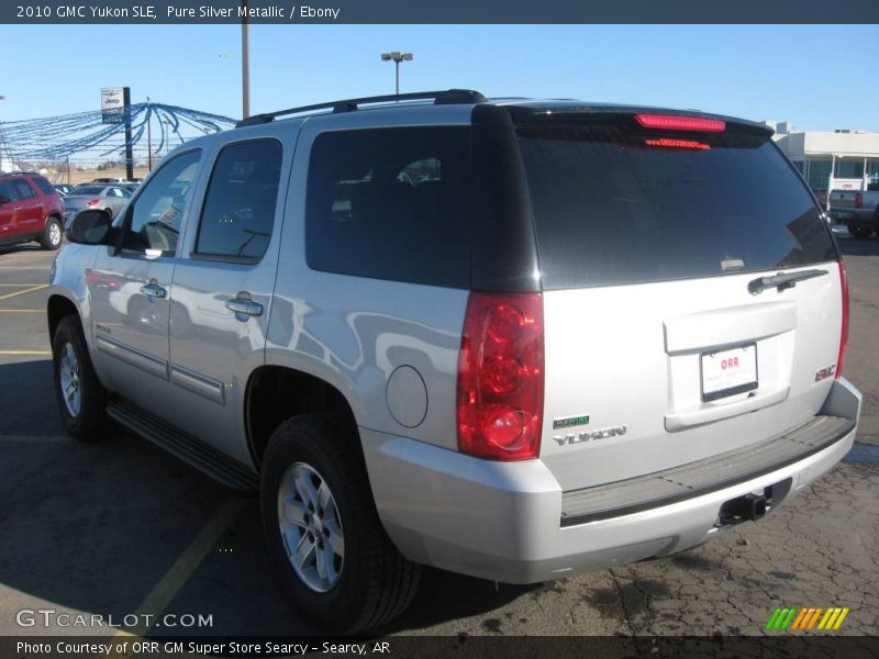 Pure Silver Metallic / Ebony 2010 GMC Yukon SLE