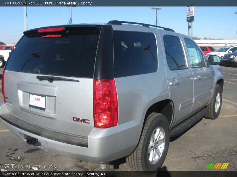 Pure Silver Metallic / Ebony 2010 GMC Yukon SLE