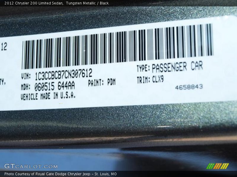 Tungsten Metallic / Black 2012 Chrysler 200 Limited Sedan