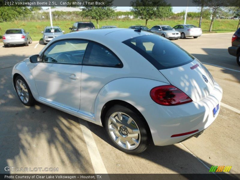 Candy White / Titan Black 2012 Volkswagen Beetle 2.5L