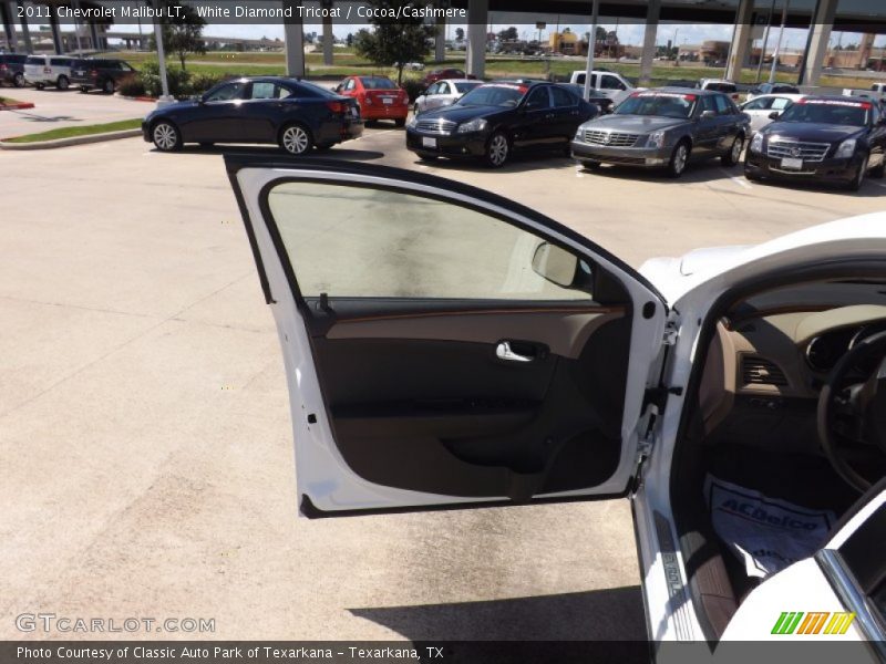 White Diamond Tricoat / Cocoa/Cashmere 2011 Chevrolet Malibu LT