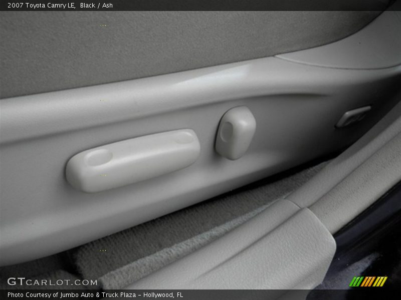 Black / Ash 2007 Toyota Camry LE