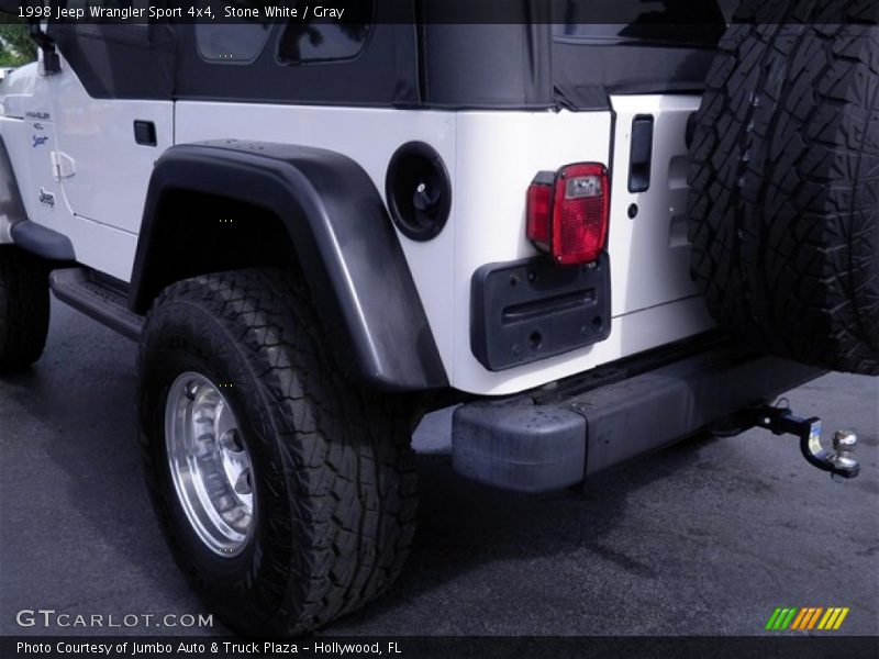 Stone White / Gray 1998 Jeep Wrangler Sport 4x4
