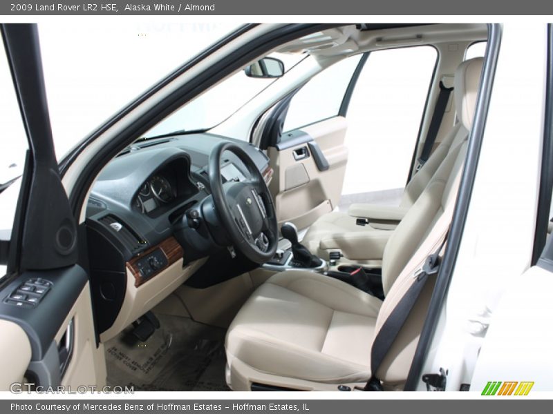 Front Seat of 2009 LR2 HSE
