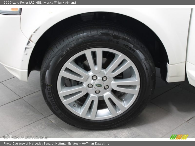 Alaska White / Almond 2009 Land Rover LR2 HSE