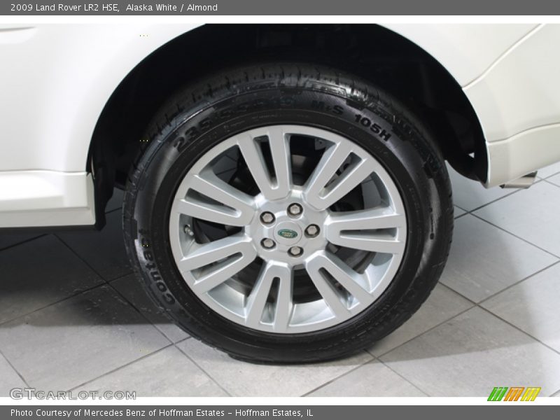 Alaska White / Almond 2009 Land Rover LR2 HSE