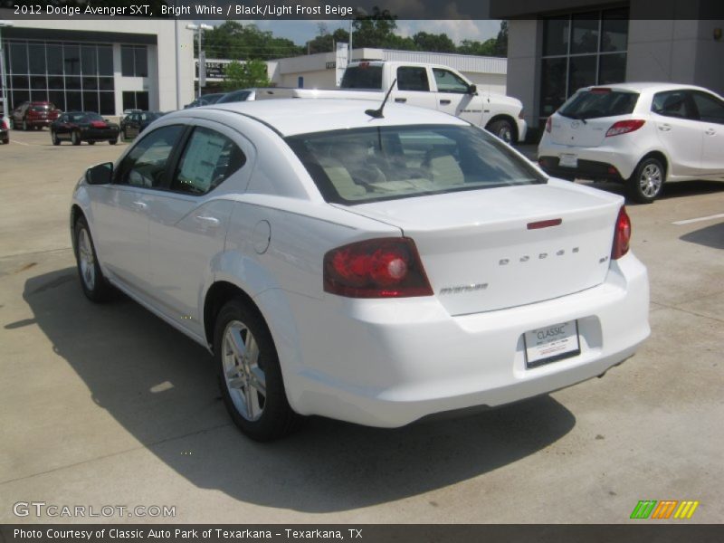 Bright White / Black/Light Frost Beige 2012 Dodge Avenger SXT