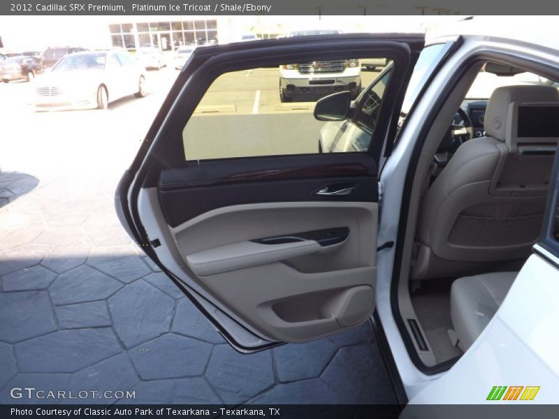 Platinum Ice Tricoat / Shale/Ebony 2012 Cadillac SRX Premium