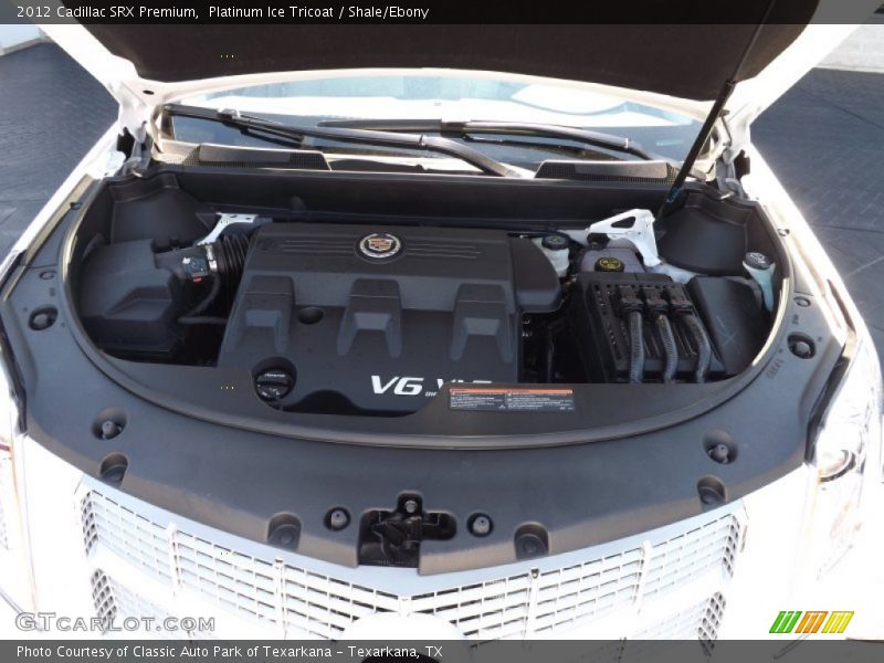 Platinum Ice Tricoat / Shale/Ebony 2012 Cadillac SRX Premium