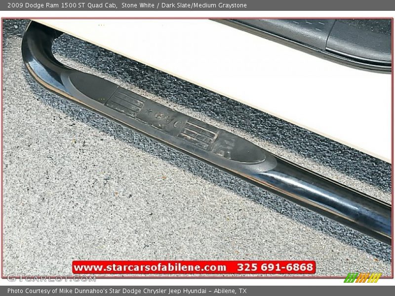 Stone White / Dark Slate/Medium Graystone 2009 Dodge Ram 1500 ST Quad Cab