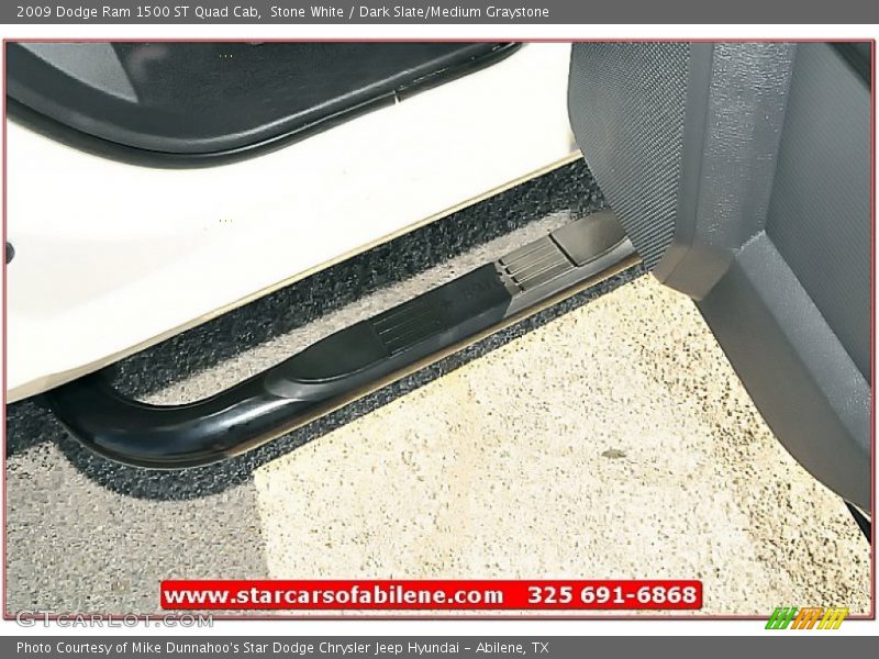 Stone White / Dark Slate/Medium Graystone 2009 Dodge Ram 1500 ST Quad Cab