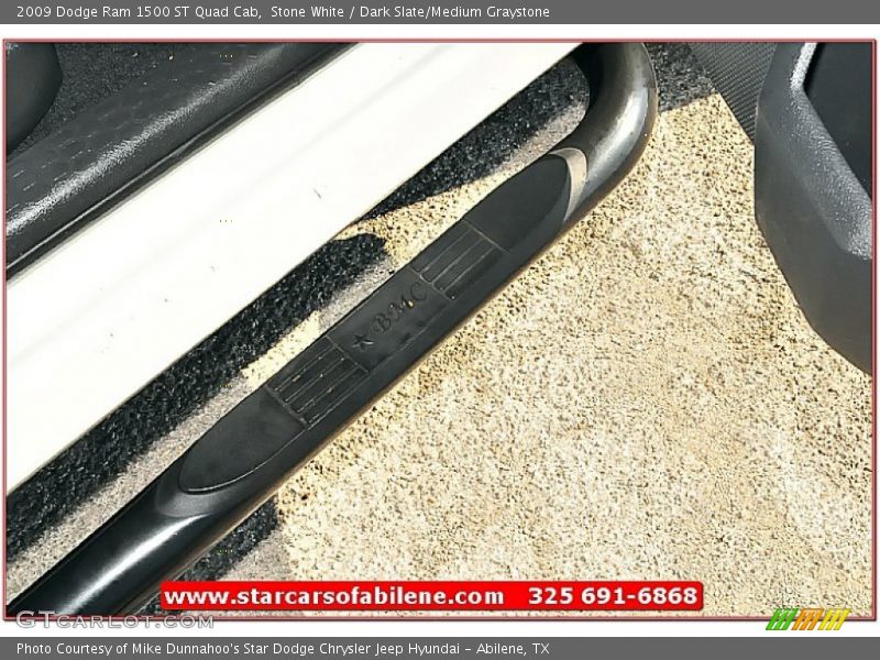 Stone White / Dark Slate/Medium Graystone 2009 Dodge Ram 1500 ST Quad Cab