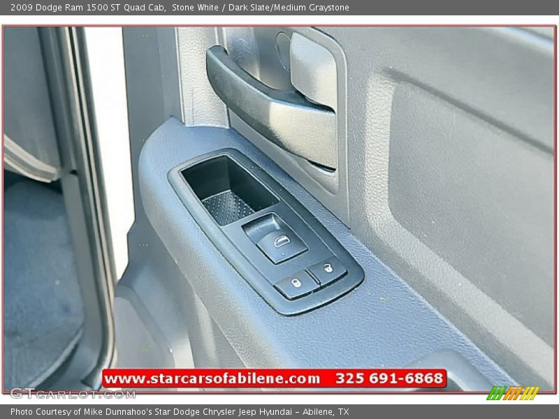 Stone White / Dark Slate/Medium Graystone 2009 Dodge Ram 1500 ST Quad Cab