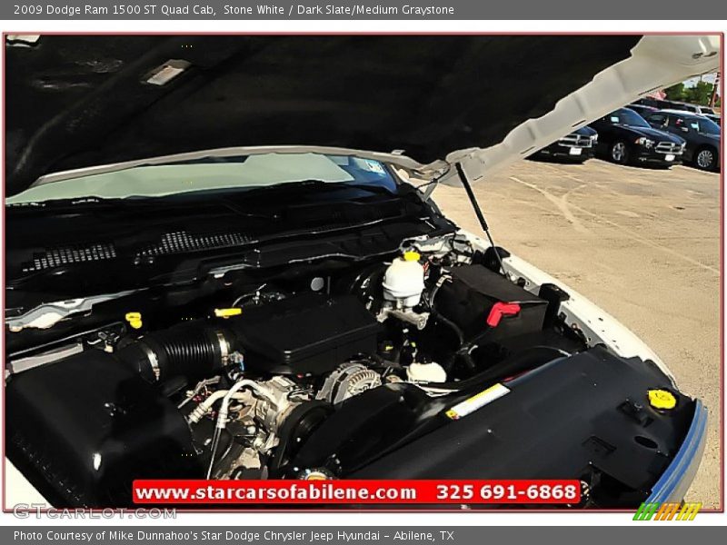 Stone White / Dark Slate/Medium Graystone 2009 Dodge Ram 1500 ST Quad Cab