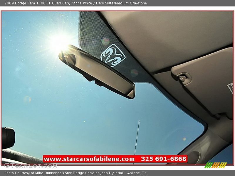 Stone White / Dark Slate/Medium Graystone 2009 Dodge Ram 1500 ST Quad Cab